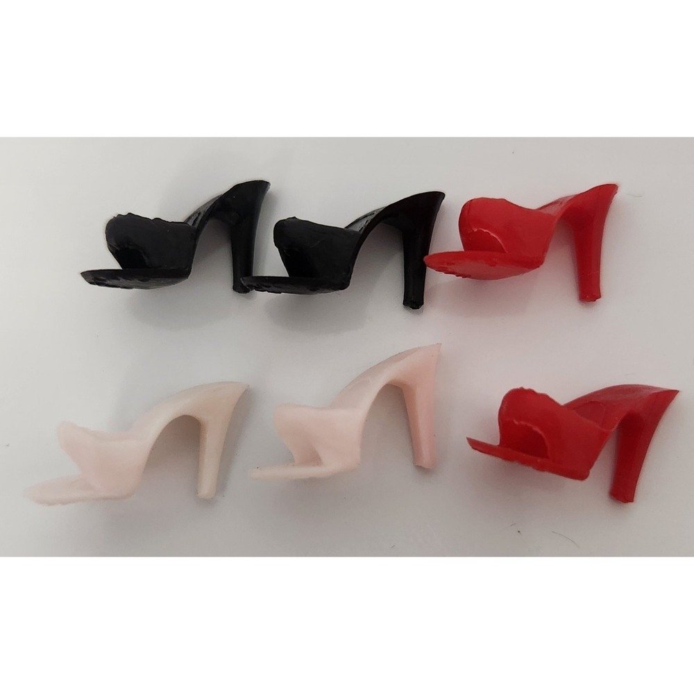 Vintage Barbie Shoes Heels Mules Open Toe 1960s Black, White & Red (Lot 3 Pairs) - Picture 3 of 4